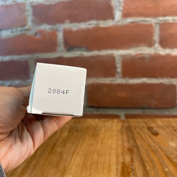 NIB Jan Marini rosalieve redness reducing complex - Picture 3 of 5